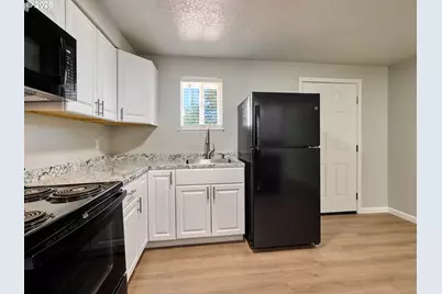 880 N Pershing St, Mount Angel, OR 97362 - Photo 9