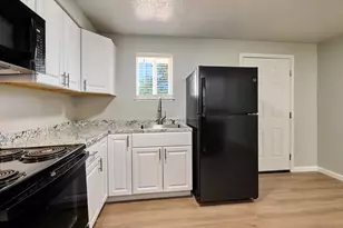 880 N Pershing St, Mount Angel, OR 97362 - Photo 9