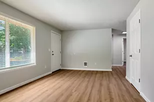 880 N Pershing St, Mount Angel, OR 97362 - Photo 5