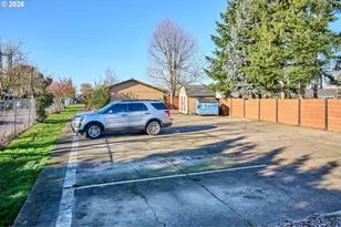 880 N Pershing St, Mount Angel, OR 97362 - Photo 39