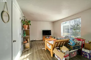 880 N Pershing St, Mount Angel, OR 97362 - Photo 31