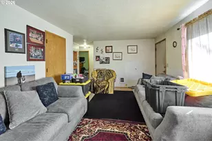 880 N Pershing St, Mount Angel, OR 97362 - Photo 23