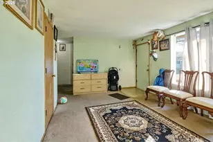 880 N Pershing St, Mount Angel, OR 97362 - Photo 19
