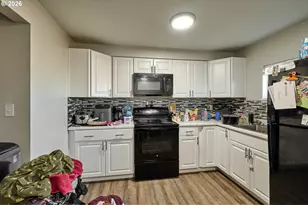880 N Pershing St, Mount Angel, OR 97362 - Photo 31