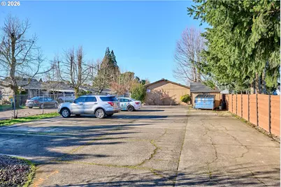 880 N Pershing St, Mount Angel, OR 97362 - Photo 29