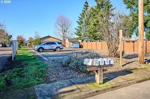 880 N Pershing St, Mount Angel, OR 97362 - Photo 39