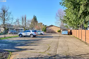 880 N Pershing St, Mount Angel, OR 97362 - Photo 41