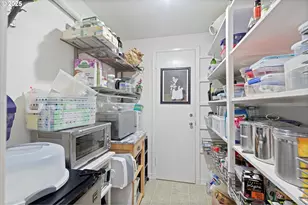 1757 SW Prospect Dr, Portland, OR 97201 - Photo 27