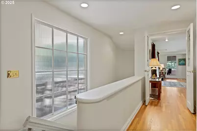 1757 SW Prospect Dr, Portland, OR 97201 - Photo 3