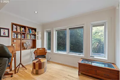 1757 SW Prospect Dr, Portland, OR 97201 - Photo 15