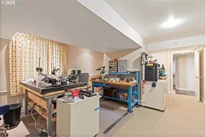 1757 SW Prospect Dr, Portland, OR 97201 - Photo 33