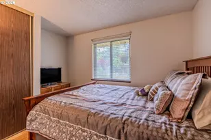 1926 NE Vista Ave, Gresham, OR 97030 - Photo 15
