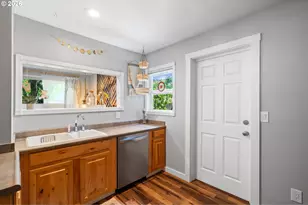 4517 NE 85th Ave, Portland, OR 97220 - Photo 11