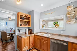 4517 NE 85th Ave, Portland, OR 97220 - Photo 9