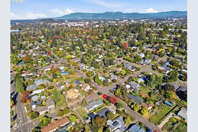 W 25th Avenue, Eugene, OR 97405 - Photo 9