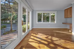 1205 SW Myrtle Dr, Portland, OR 97201 - Photo 29