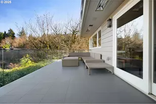 1205 SW Myrtle Dr, Portland, OR 97201 - Photo 9