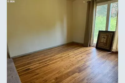 219 Federal Ln, Eugene, OR 97404 - Photo 7
