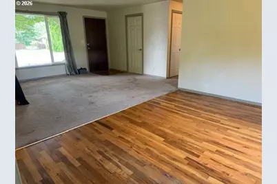 219 Federal Ln, Eugene, OR 97404 - Photo 5