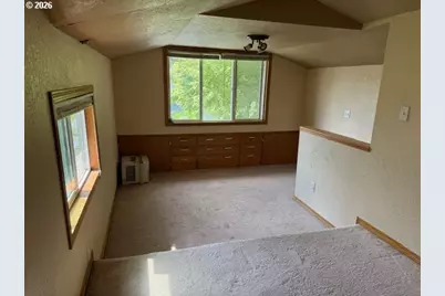 219 Federal Ln, Eugene, OR 97404 - Photo 31