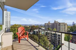 2211 SW Park Pl, Portland, OR 97205 - Photo 27