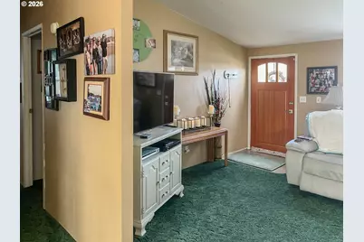 155 Bobwhite St, Roseburg, OR 97471 - Photo 3