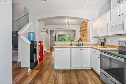 14198 SW Barrows Rd #3, Portland, OR 97223 - Photo 13