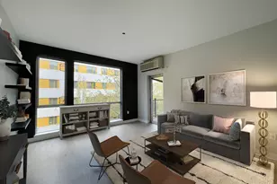 1125 NW 9th Ave, Portland, OR 97209 - Photo 3