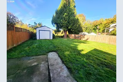 415 SE Roberts Ave, Gresham, OR 97080 - Photo 21