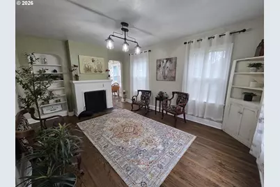 415 SE Roberts Ave, Gresham, OR 97080 - Photo 3