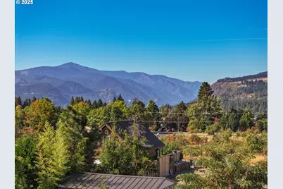 1195 NW Baker Dr, White Salmon, WA 98672 - Photo 15