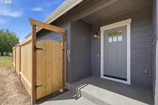375 SE Shetterly Dr, Dallas, OR 97338 - Photo 19