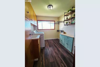 83528 Dufur Valley Rd, Dufur, OR 97021 - Photo 23