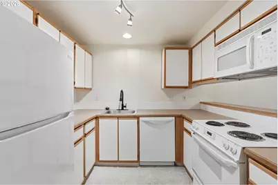 4784 W Powell Blvd #118, Gresham, OR 97030 - Photo 5