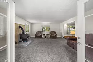 35000 SE Bell Maple Dr, Boring, OR 97009 - Photo 9