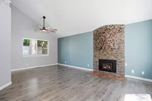 17733 SW Pointe Forest Ct, Beaverton, OR 97003 - Photo 5