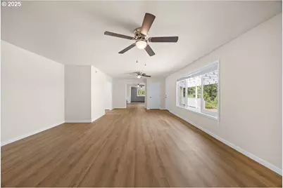 181 Oak Hollow Ln, Riddle, OR 97469 - Photo 11