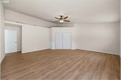 181 Oak Hollow Ln, Riddle, OR 97469 - Photo 15