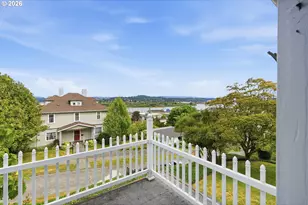 687 N 3rd St, Coos Bay, OR 97420 - Photo 23