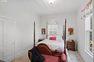 687 N 3rd St, Coos Bay, OR 97420 - Photo 25