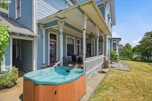 687 N 3rd St, Coos Bay, OR 97420 - Photo 37