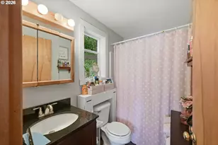 687 N 3rd St, Coos Bay, OR 97420 - Photo 45
