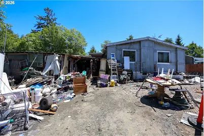 63451 Capitol Dr, Coos Bay, OR 97420 - Photo 15