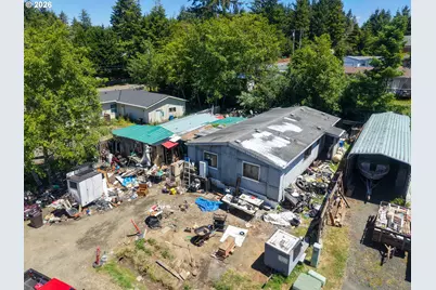 63451 Capitol Dr, Coos Bay, OR 97420 - Photo 17