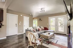 2213 SE 60th Ave, Portland, OR 97215 - Photo 3