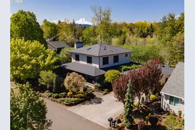 570 Toms Dr, Hood River, OR 97031 - Photo 1