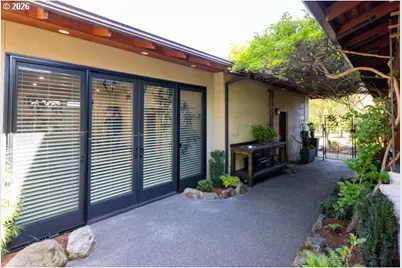 570 Toms Dr, Hood River, OR 97031 - Photo 37