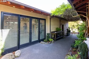 570 Toms Dr, Hood River, OR 97031 - Photo 37