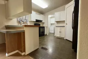 98041 Hallway Rd, Brookings, OR 97415 - Photo 13