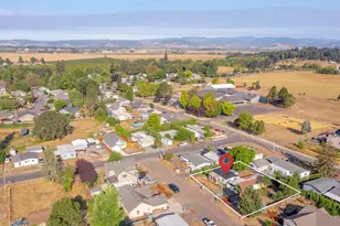 406 Waddell Ave, Amity, OR 97101 - Photo 5